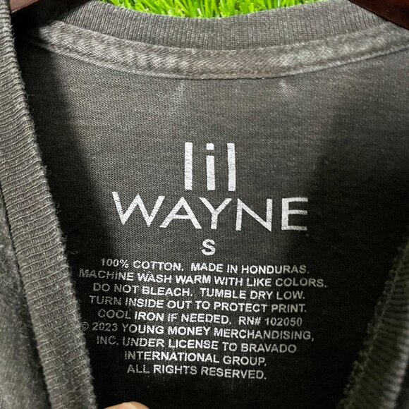 Lil Wayne, the Carter, Three Album Rap T-shirt size Small - Picture 2 of 6